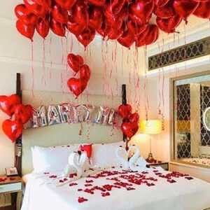 'Marry Me' Proposal Bedroom Decor